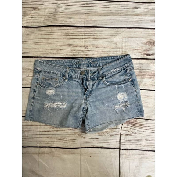 American Eagle Light Blue Distressed Short Shorts Size 6 - Picture 1 of 6